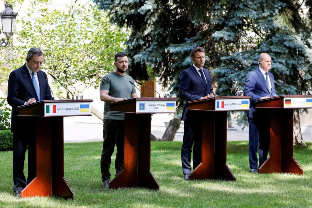 2022-06-16T152914Z_764001441_RC23TU95FODG_RTRMADP_5_UKRAINE-CRISIS-EU-LEADERS-1-1024x683