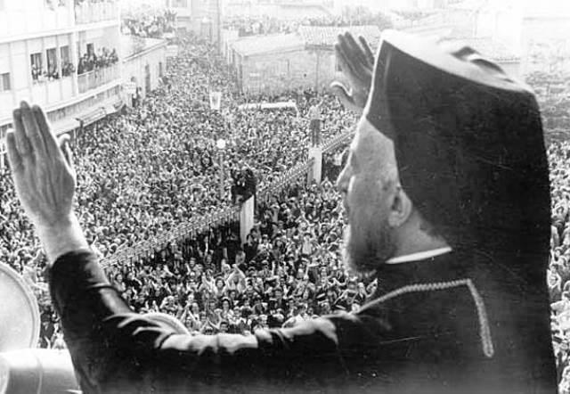 Μην βασανίζεις την ιστορία άμα δεν την… σέβεσαι