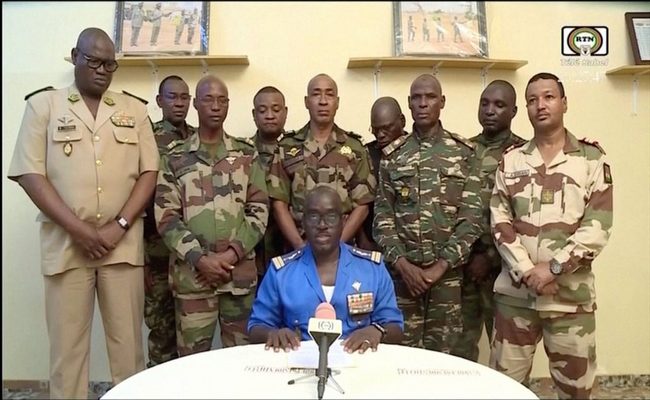 2023-07-26T232802Z_2144169561_RC2BB2AF4YF2_RTRMADP_5_NIGER-SECURITY-1024x576